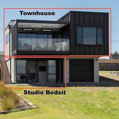 Pukehina Estuary Sunset Views Townhouse & Studio Bagian luar foto