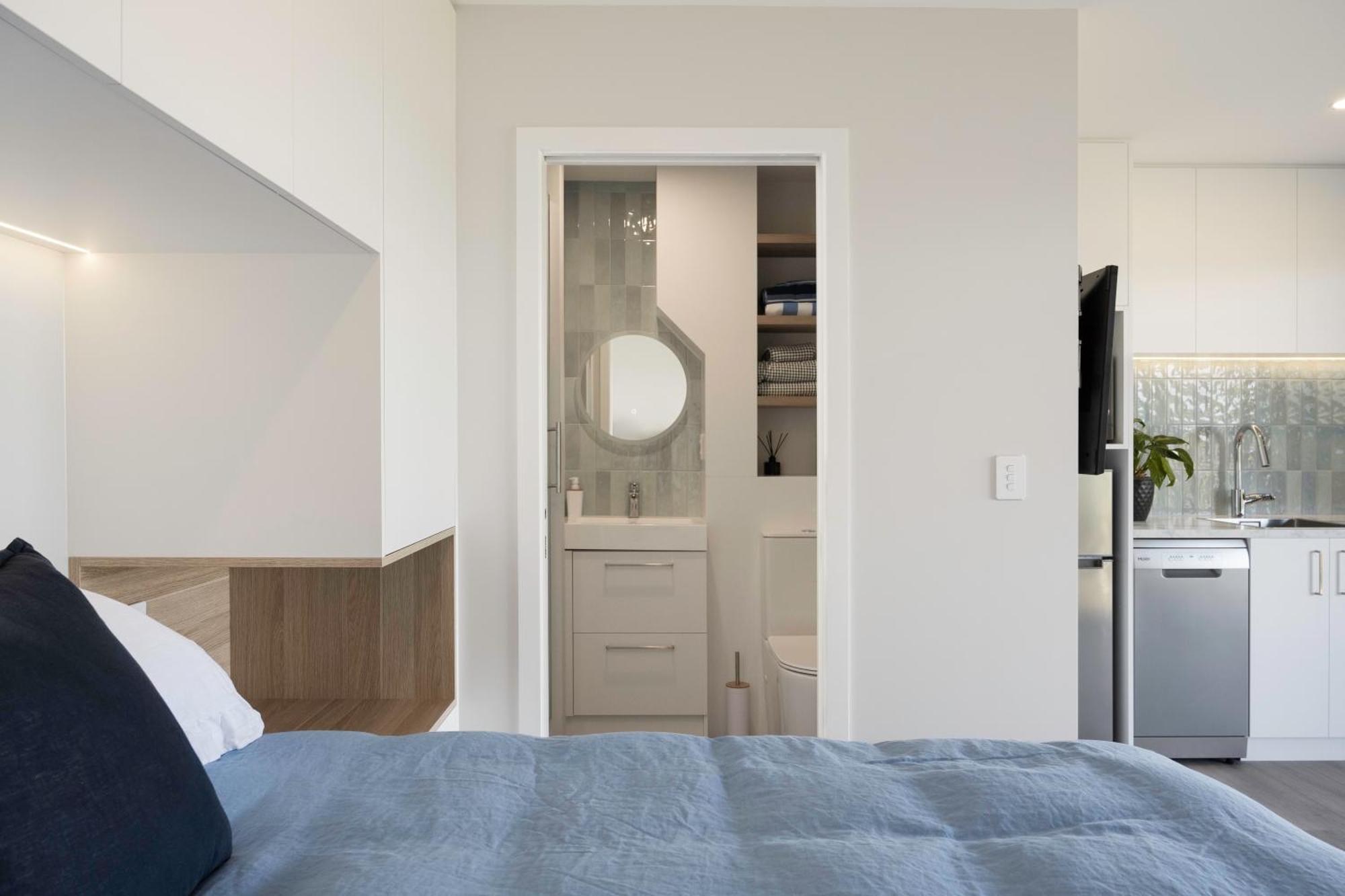 Pukehina Estuary Sunset Views Townhouse & Studio Bagian luar foto