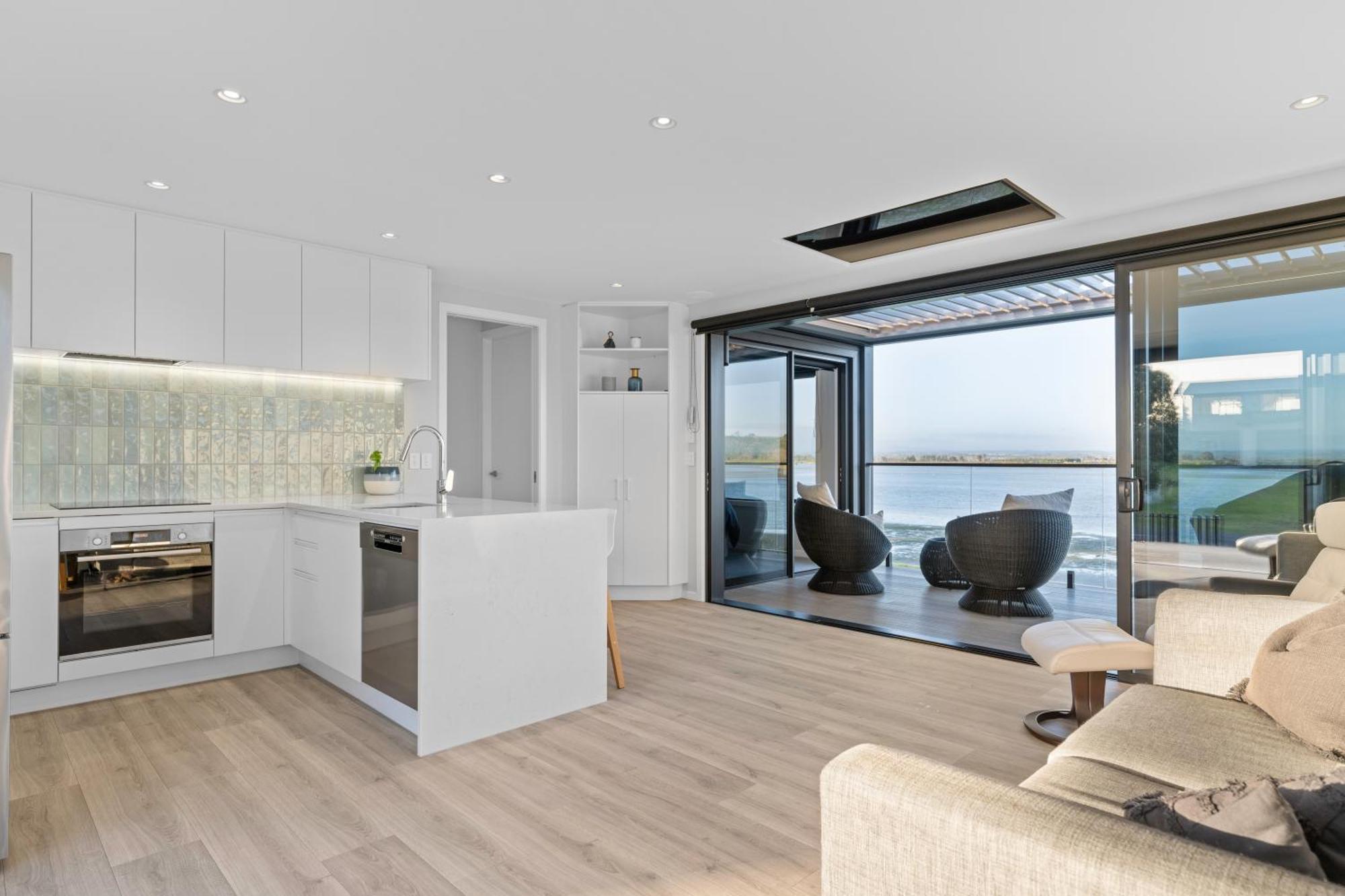 Pukehina Estuary Sunset Views Townhouse & Studio Bagian luar foto